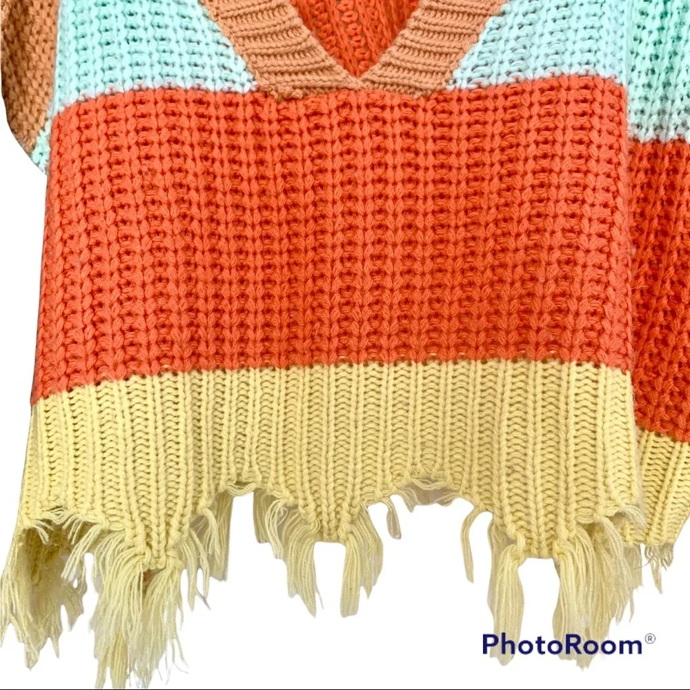 STORIA Distressed Color Block Cropped Sweater🌈 - Picture 9 of 15